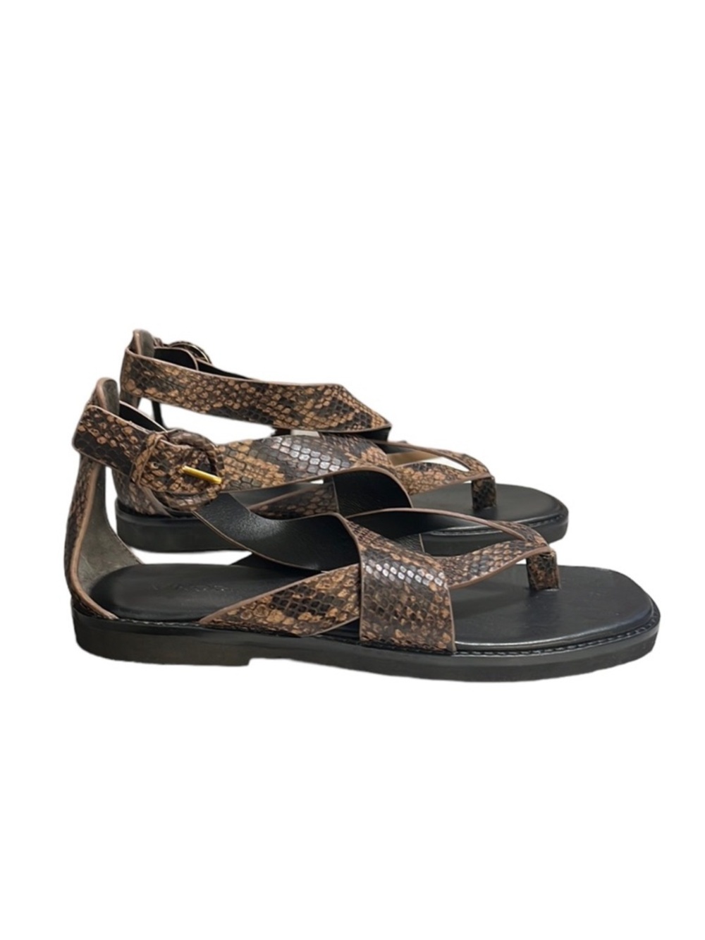 Vince Morris Strappy Flat Sandals Size 8.5 NWOT